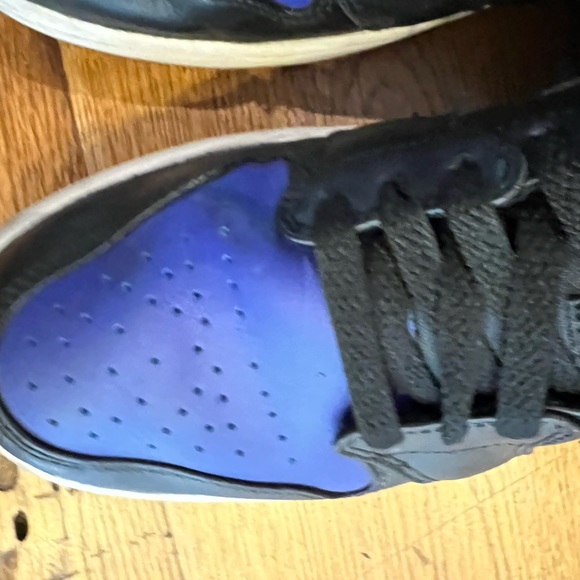 Nike Jordan low Dark Concord Men’s 9.5 Lakers Purple sneaker - Picture 6 of 10